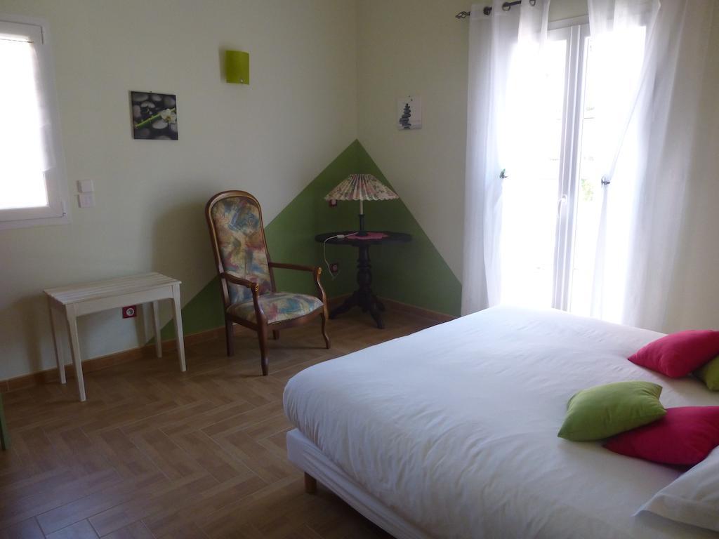 Domaine De Flo Adult A Partir De 16 Ans Bed & Breakfast Saint-Jean-de-la-Blaquiere Ruang foto